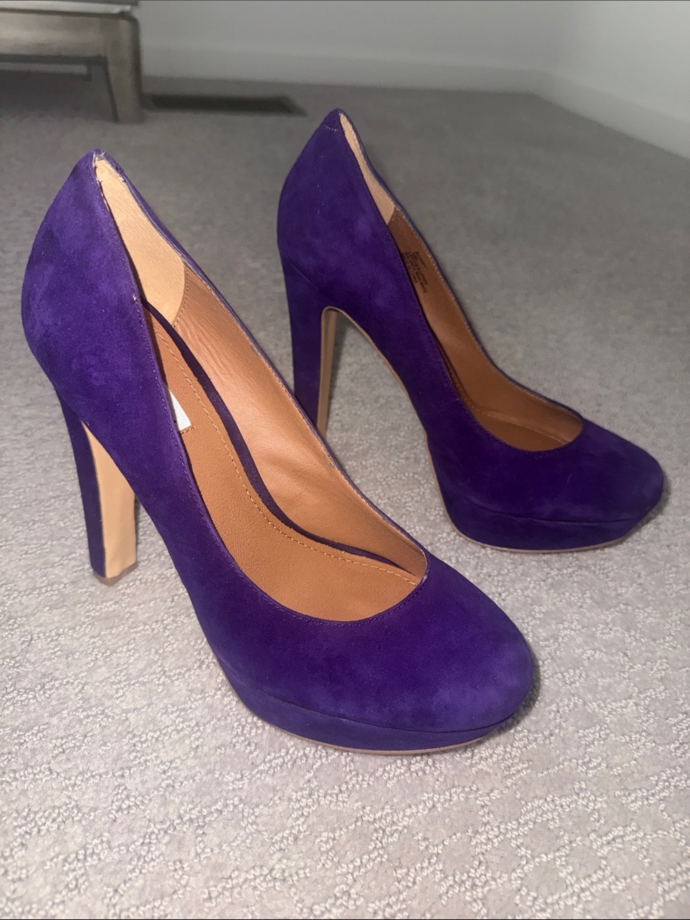 Steve Madden Purple Suede Platform Pumps